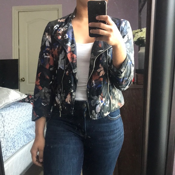 Jacket - Picture 2 of 3